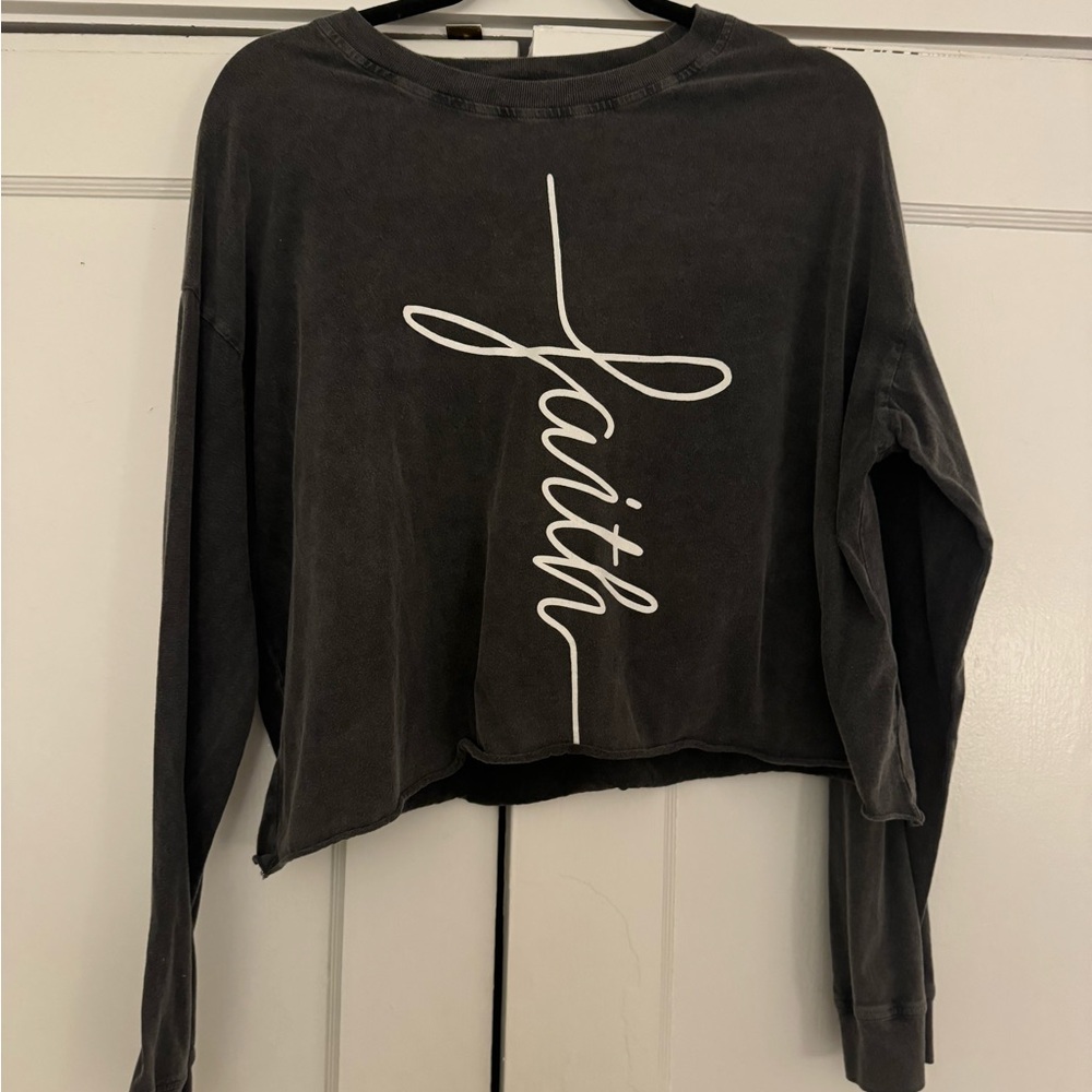 Women's Black Graphic Crop Top